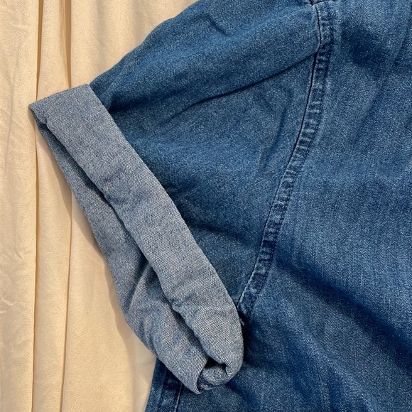 Forever 21 Men Denim Look Button Down, Size M - Picture 5 of 5